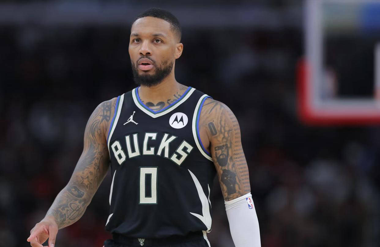 雄鹿战胜马刺，继续不败之作